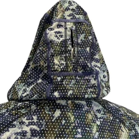 LULULEMON Runbeam Hoodie Floral Sport in Multicolors Size 2 or 4 — Older Style - Picture 11 of 12